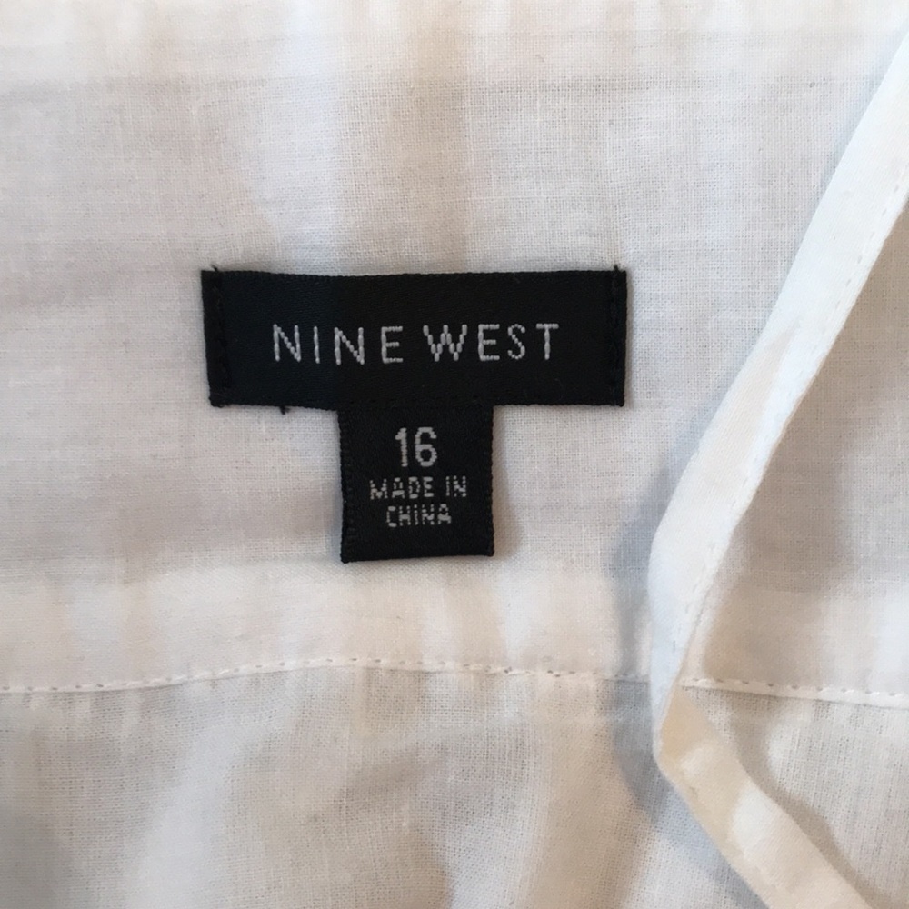 BIN6 Nine West White Delicate Eyelet Summer Tank with Spaghetti Straps - Picture 10 of 11